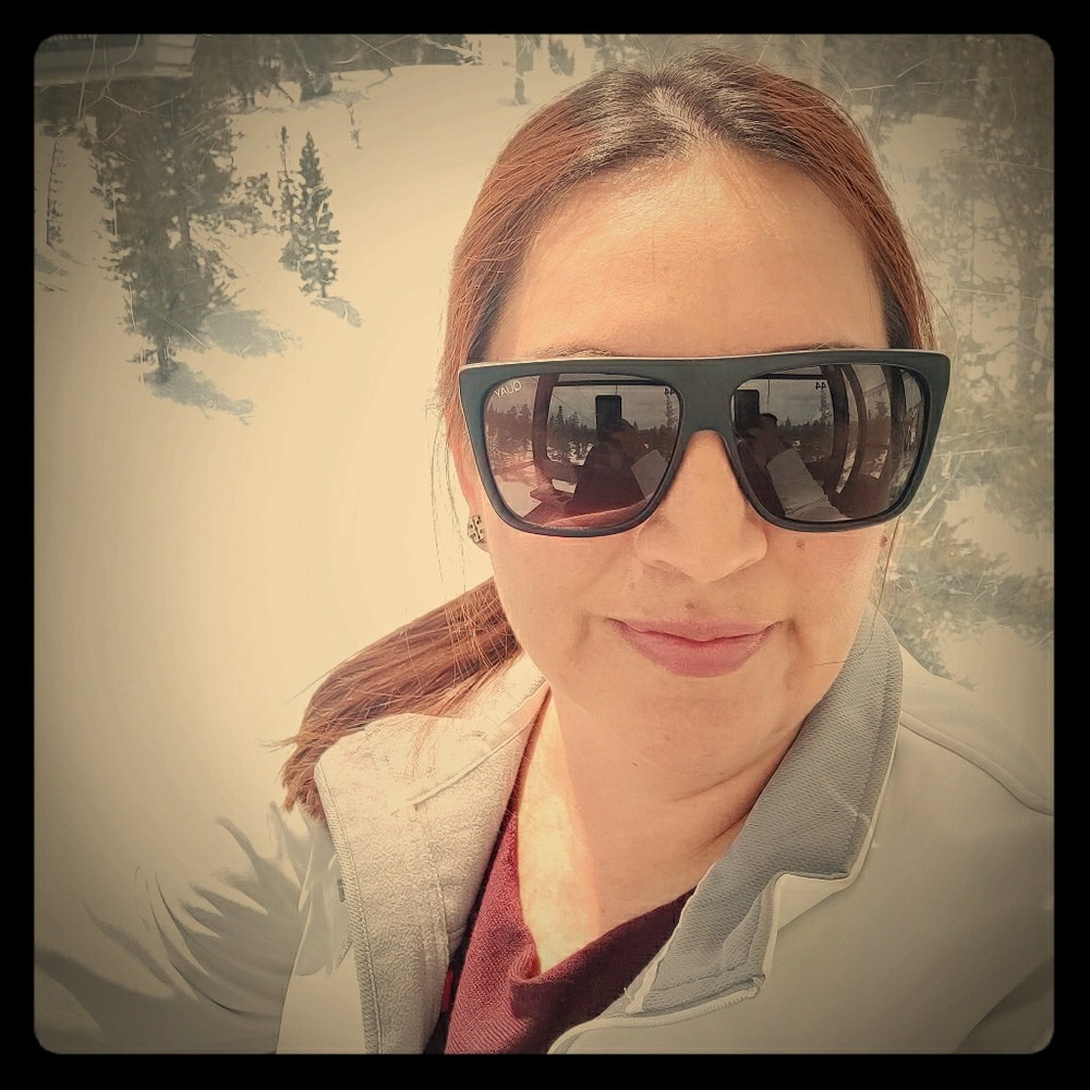 Meet your Posher, Denisse